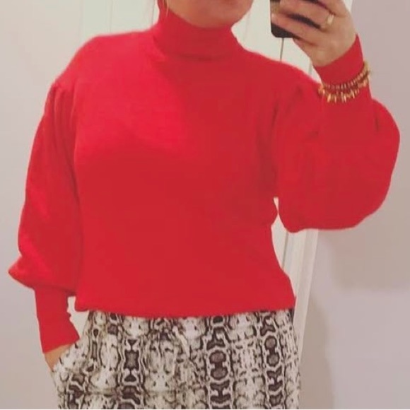 LIKE NEW Aaron and Amber Bubble Sleeve Turtleneck - Picture 2 of 7